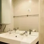 Spacious And Modern In The Center Of Chiado Apartmán *